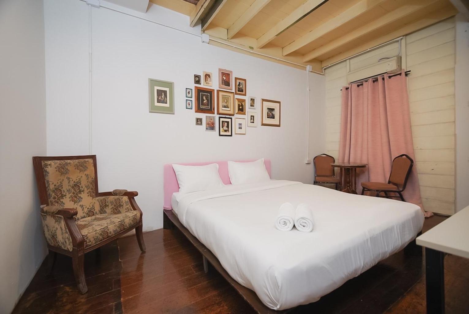 Mitr Inn Yaowarat Bangkok Exterior foto